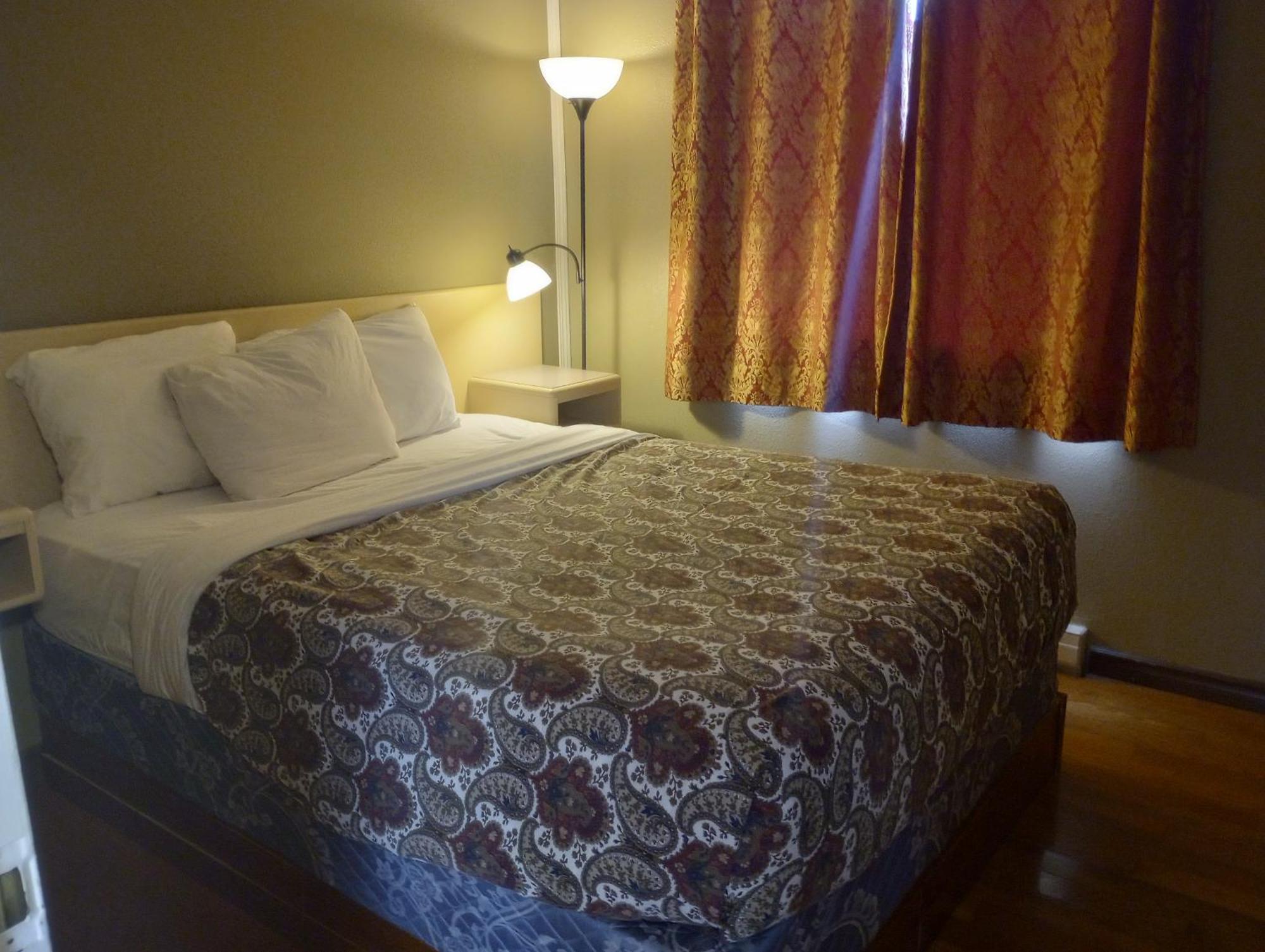 Magnuson Hotel Creston Buitenkant foto