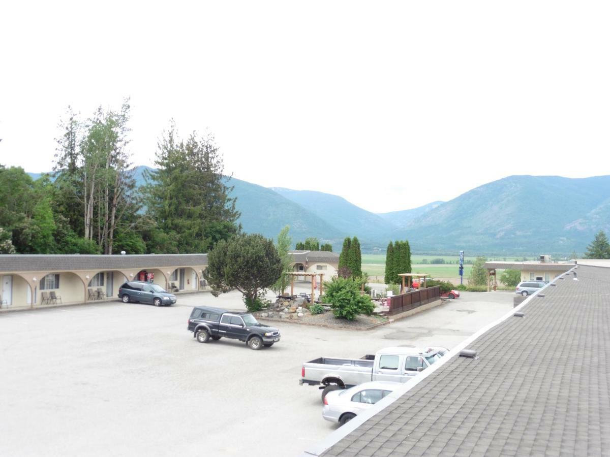 Magnuson Hotel Creston Buitenkant foto